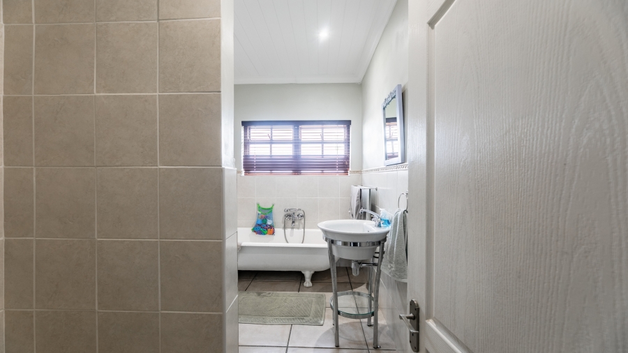 4 Bedroom Property for Sale in Darling Western Cape